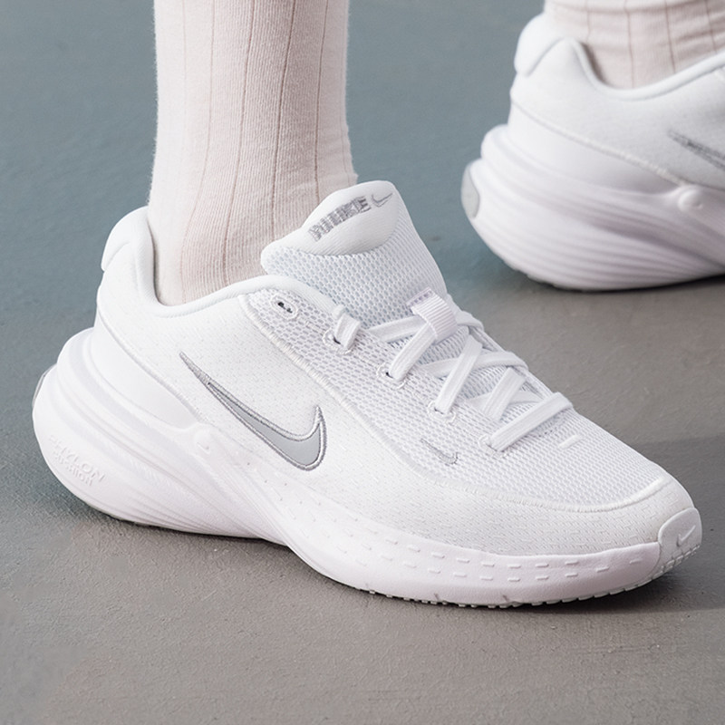 Nike IB2766-101, chaussures de - Women Shoes Running Nike avis et prix
